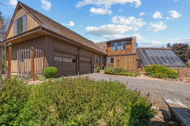 Lake Home For Sale in Klamath Falls, Oregon