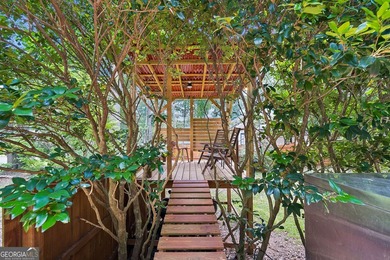 Located in sought-after East Lake, within the coveted 1st-tier - photo 3