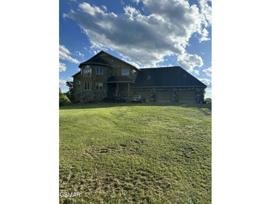 (private lake, pond, creek) Home For Sale in Sevierville Tennessee