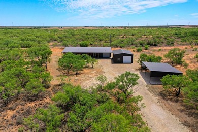 Experience the best of lake living in this expansive 2,430 Sqr - photo 3