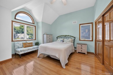 Panoramic views of the Long Island Sound, breathtaking sunsets - photo 19