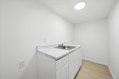 Fully renovated Single Family located in the highly sought-after - photo 28