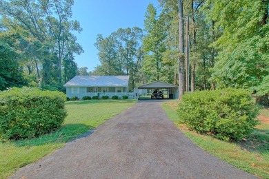 Toledo Bend Lake Home For Sale in Hemphill Texas