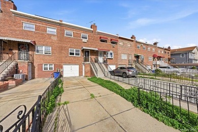 Fully renovated Single Family located in the highly sought-after - photo 35
