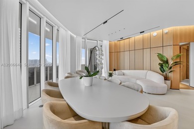 Step into a state-of-the-art, fully reimagined Bellini residence - photo 1