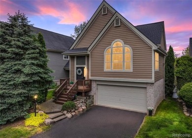 Lake Condo For Sale in Clarkston, Michigan