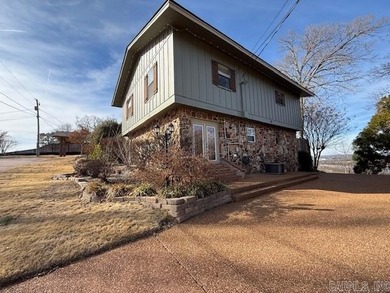 HOW ABOUT A HOME WITH THREE L'S? Luxurious, Lovable, and - photo 3