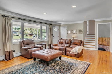 Beautifully updated 4-bedroom, 4-full-bath Expanded Split set on - photo 9