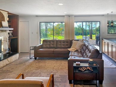 Welcome to your dream home on the golf course at Lake Sam - photo 1