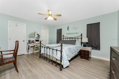 Charming 3 bedroom 2 bath home situated on an oversized lot in - photo 24