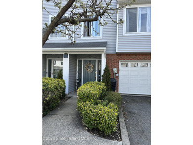 Welcome to this spacious 3-bedroom home offering multiple levels - photo 1