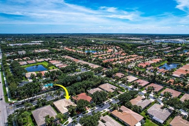 This bright and spacious home boasts soaring ceilings and a - photo 41