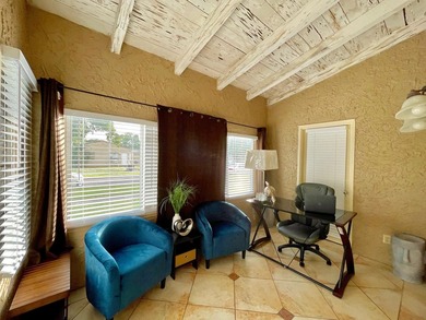 SINGLE FAMILY HOME ''WITH A DETACHED DUPLEX APARTMENT BUILDING'' - photo 10