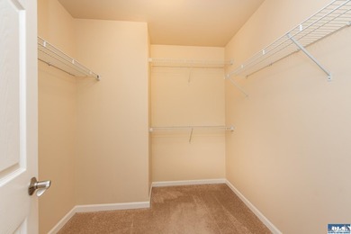 A beautifully updated and lovingly cared for townhouse, this - photo 20