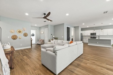 Welcome to this beautifully maintained 3-bedroom, 2-bathroom - photo 22