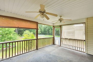 Take a look at this truly move-in-ready home, thoughtfully - photo 24