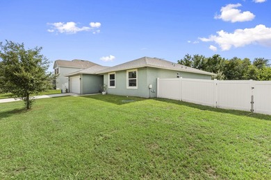 Welcome to this beautifully maintained 3-bedroom, 2-bathroom - photo 27