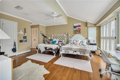 2nd home from the Ocean!!!A Charming Sea Island Cottage is - photo 32
