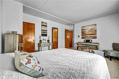 * *MOVE IN READY CORNER LOT WITH TIKI ROOM AND LARGE YARD.* - photo 34