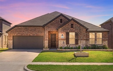 Lake Lewisville Home For Sale in Hickory Creek Texas