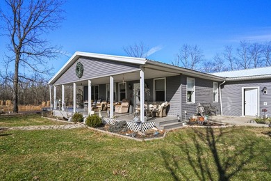 Secluded Ranch Style Home, completely updated! Features 4 - photo 3