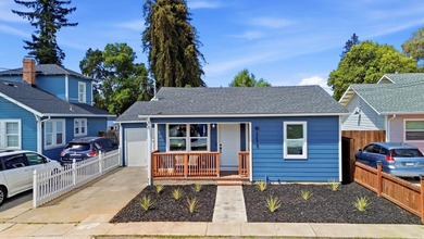 A rare opportunity to own a completely designed single-family - photo 48
