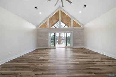 Beautiful 3BR/2.5BA elevated home with just over 1700 square - photo 10