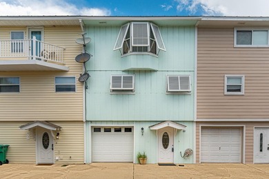 Destin/Holiday Isle Waterfront Townhome with Private Dock & - photo 3