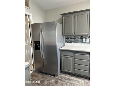 Home is ready to move in!! 2 Bedrooms and 2 baths. Home has a - photo 18