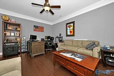 Enjoy single level living in a beautifully inviting home - photo 24