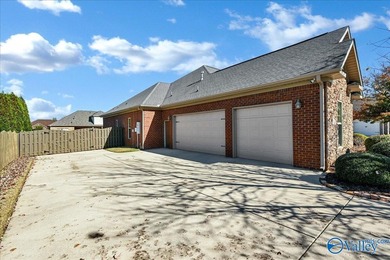 Enjoy single level living in a beautifully inviting home - photo 28