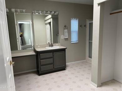 Home is ready to move in!! 2 Bedrooms and 2 baths. Home has a - photo 30