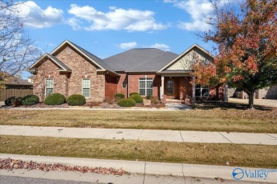 Enjoy single level living in a beautifully inviting home - photo 33