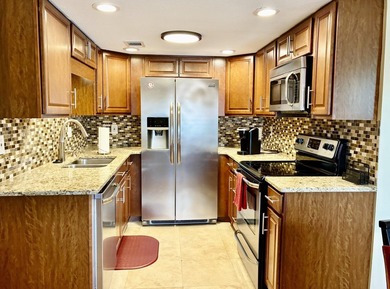 Beautifully remodeled 2-bedroom, 1 bath condo in sought after - photo 2