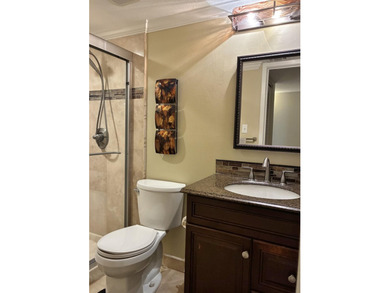 Beautifully remodeled 2-bedroom, 1 bath condo in sought after - photo 10