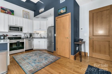 Step out your door into the heart of downtown Asheville! This