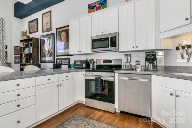 Step out your door into the heart of downtown Asheville! This