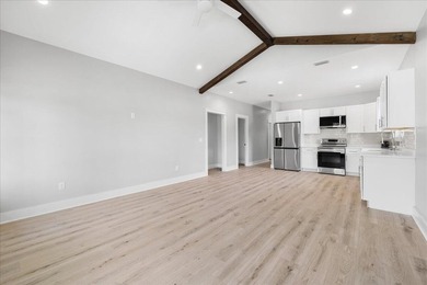 Welcome home to this beautiful new construction, never lived in - photo 7