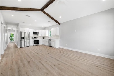 Welcome home to this beautiful new construction, never lived in - photo 8