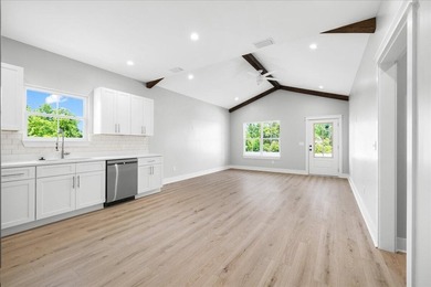 Welcome home to this beautiful new construction, never lived in - photo 10