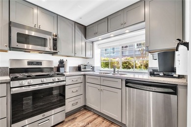 Welcome to this beautifully fully furnished, move-in-ready - photo 1