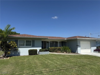 Cape Coral Lakes Area Home For Sale in Cape Coral Florida