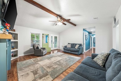 Beautifully renovated home tucked away on a quiet cul-de-sac in - photo 6