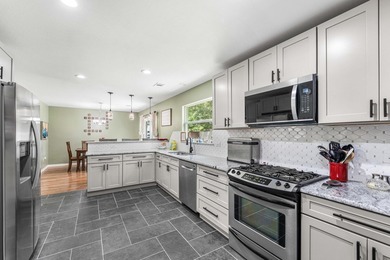 Beautifully renovated home tucked away on a quiet cul-de-sac in - photo 10