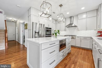 Welcome to this exceptional luxury home in the prestigious - photo 12
