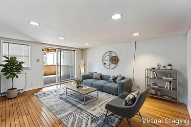 Welcome to this perfectly located home in the heart of Bayside - photo 26