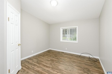 Welcome home to this beautifully maintained 3-bedroom, 2-bath - photo 27
