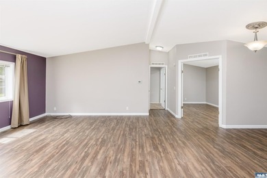 Welcome home to this beautifully maintained 3-bedroom, 2-bath - photo 29