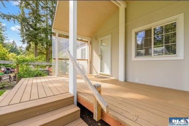 Welcome home to this beautifully maintained 3-bedroom, 2-bath - photo 36