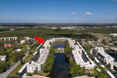 Lake Condo For Sale in St. Petersburg, Florida
